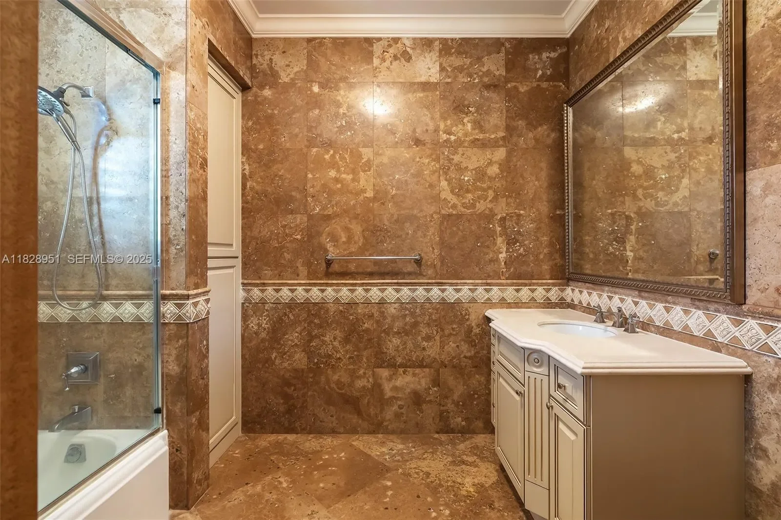 10851 SW 63rd Ave, Coral Gables, Florida, United States. - Photo 49