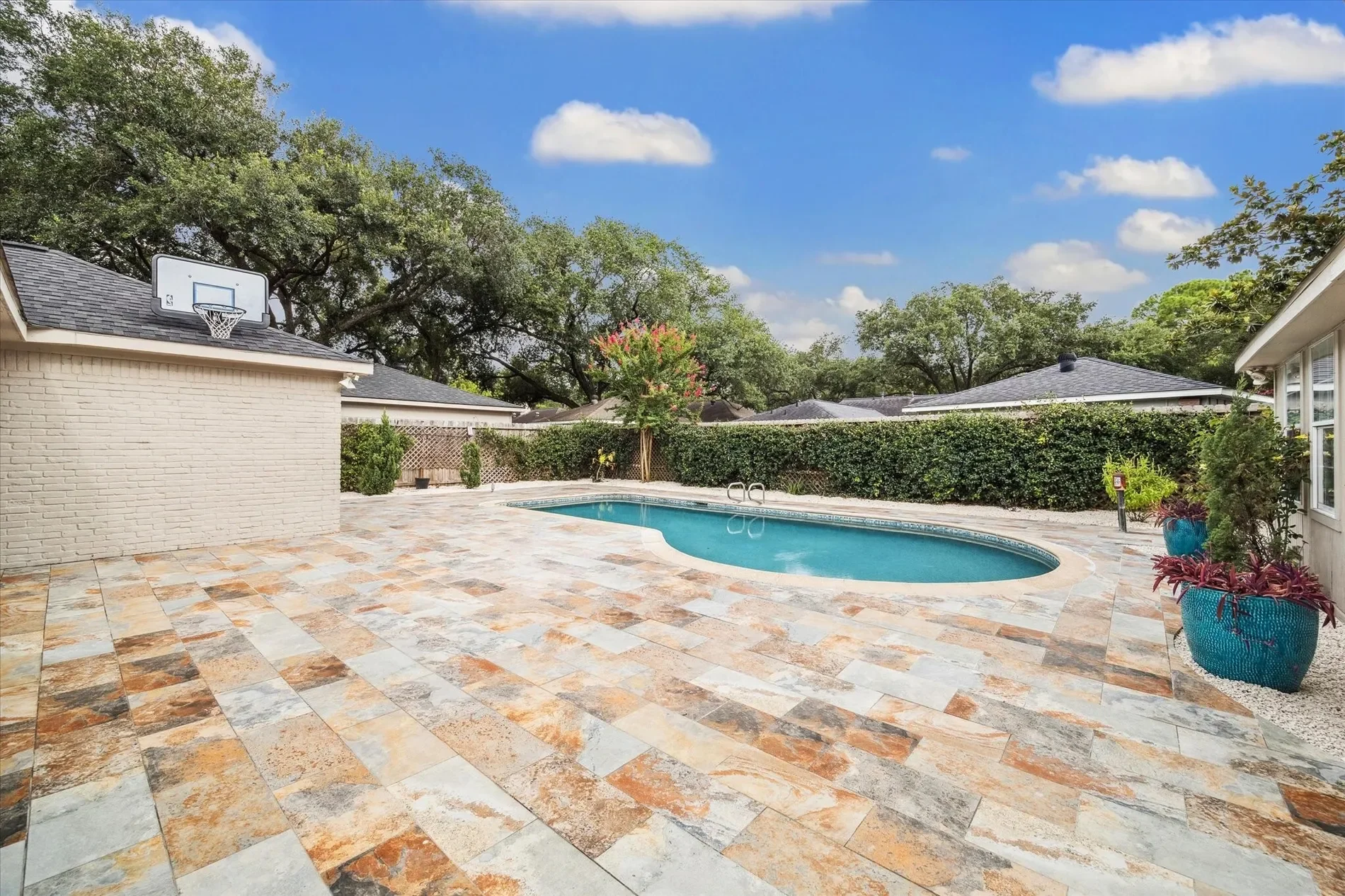 10211 Olympia Drive, Houston, TX 77042, Houston, Texas, United States. - Photo 6