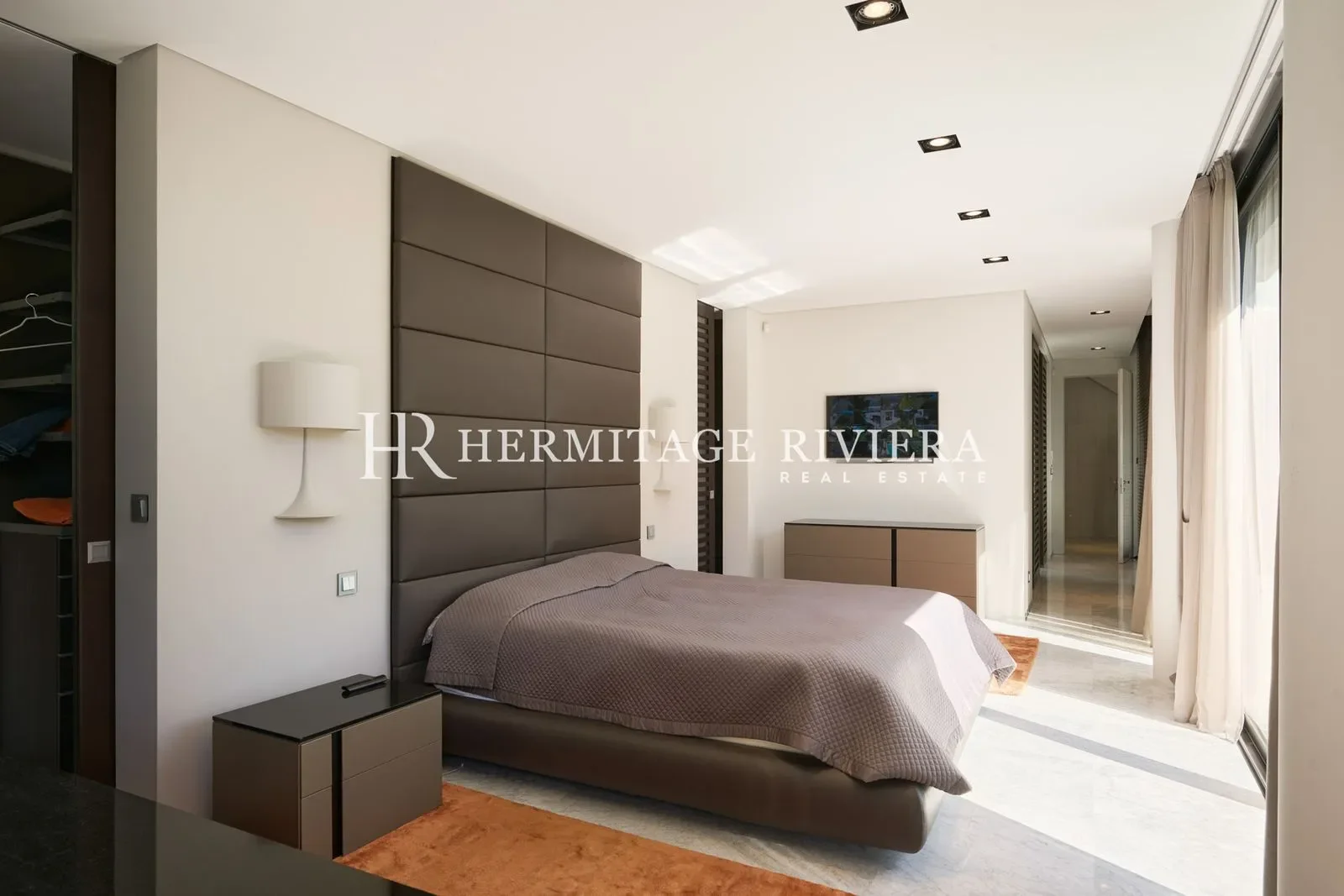Gallery photo 11