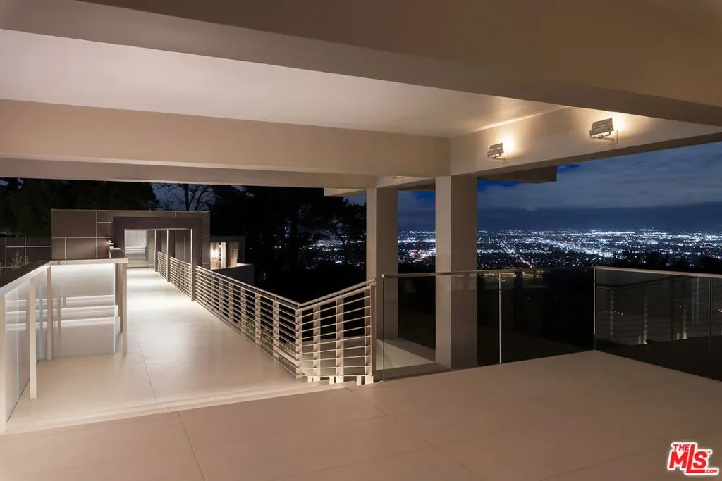 15210 Antelo Place, Los Angeles, California, United States. - Photo 17