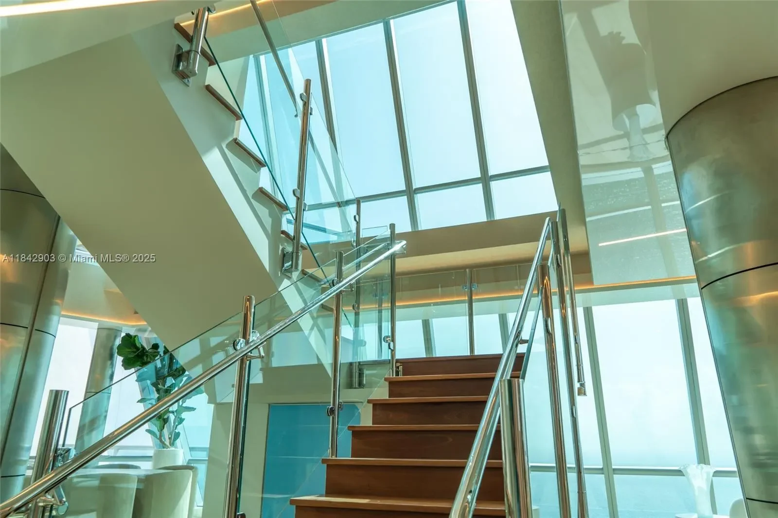 17121 Collins Ave 4803, Golden Beach, Florida, United States. - Photo 8