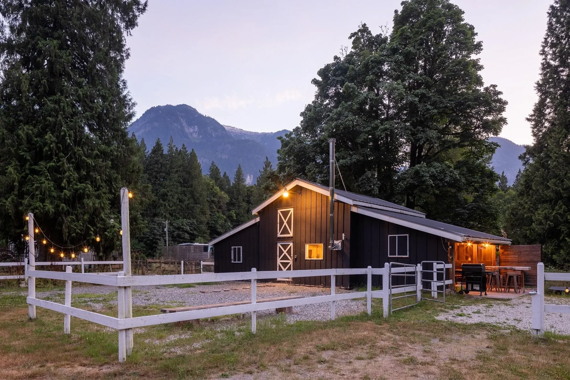 14848 Squamish Valley Road, Upper Squamish, British Columbia, Canada. - Photo 27