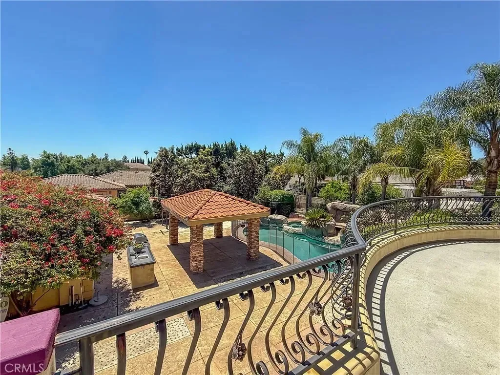 202 W Lemon Avenue, Arcadia, California, United States. - Photo 32