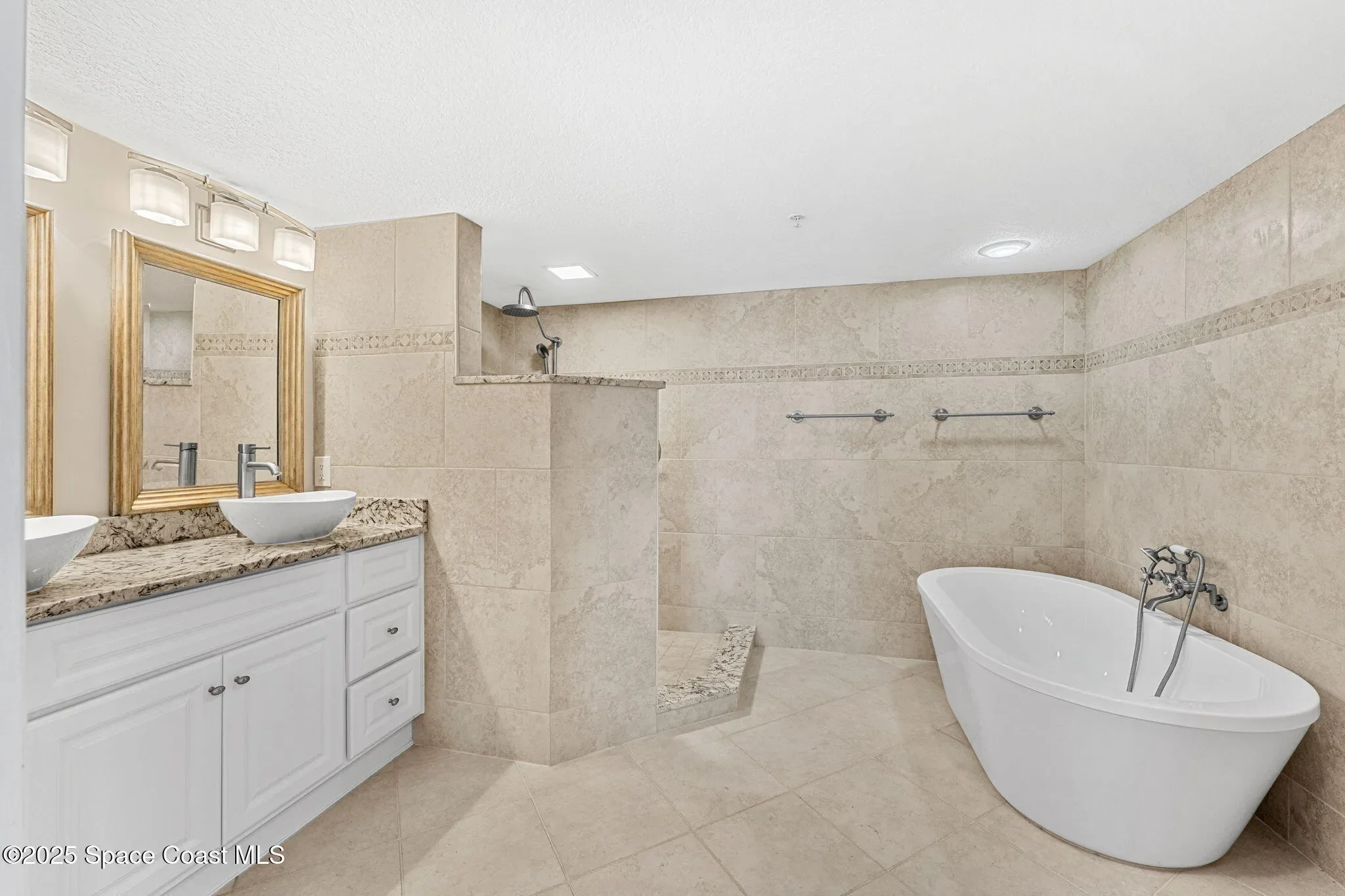 1919 Highway A1a #304, Indian Harbour Beach, FL 32937, Indian Harbour Beach, Florida, United States. - Photo 16