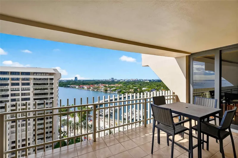2 Grove Isle Dr B1804, Miami, Florida, United States. - Photo 46