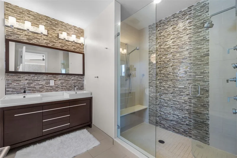 1317 NE 2nd St, Fort Lauderdale, Florida, United States. - Photo 15