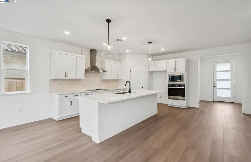 373 E Gobind Blvd, Mountain House, California, United States. - Photo 32