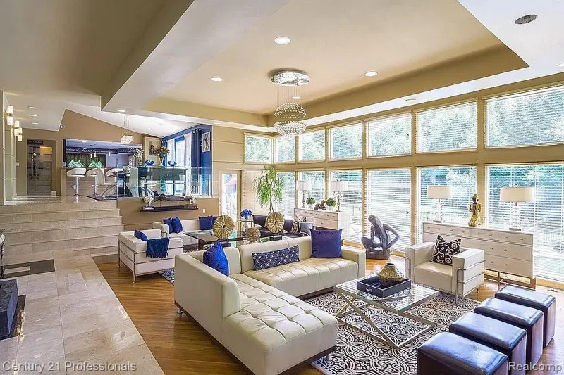 4225 Village Court, OrchardLake, MI 48323, Orchard Lake Village, Michigan, United States. - Photo 20