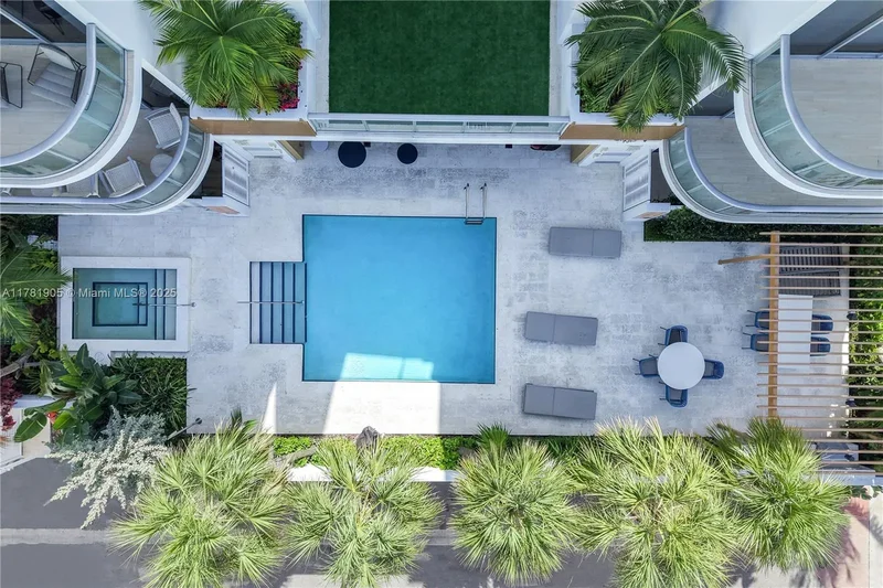 304 Ocean Dr 102, Miami Beach, Florida, United States. - Photo 24