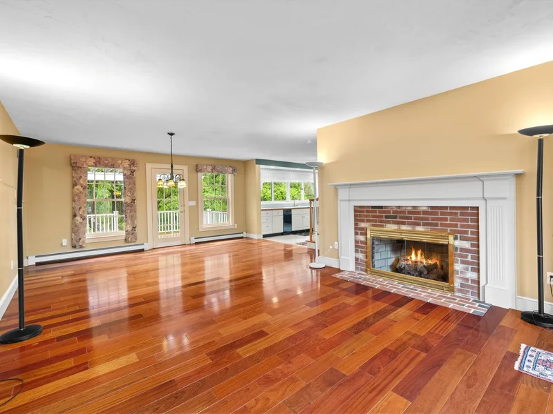 49 South Street , Grafton, MA 01519, Grafton, Massachusetts, United States. - Photo 21