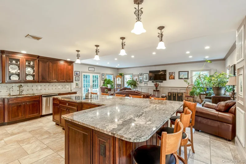 190 Northern Boulevard , Saint James, NY 11780, Saint James, New York, United States. - Photo 25