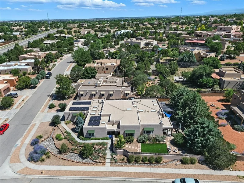 3000 Governor Lindsey Road, Santa Fe, NM 87505, Santa Fe, New Mexico, United States. - Photo 59