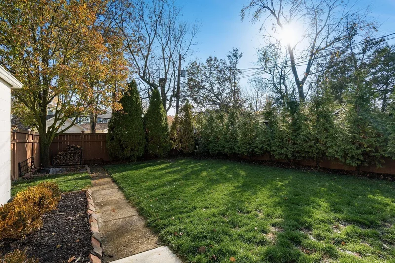 910 Copeland Road, Columbus, OH 43212, Columbus, Ohio, United States. - Photo 48