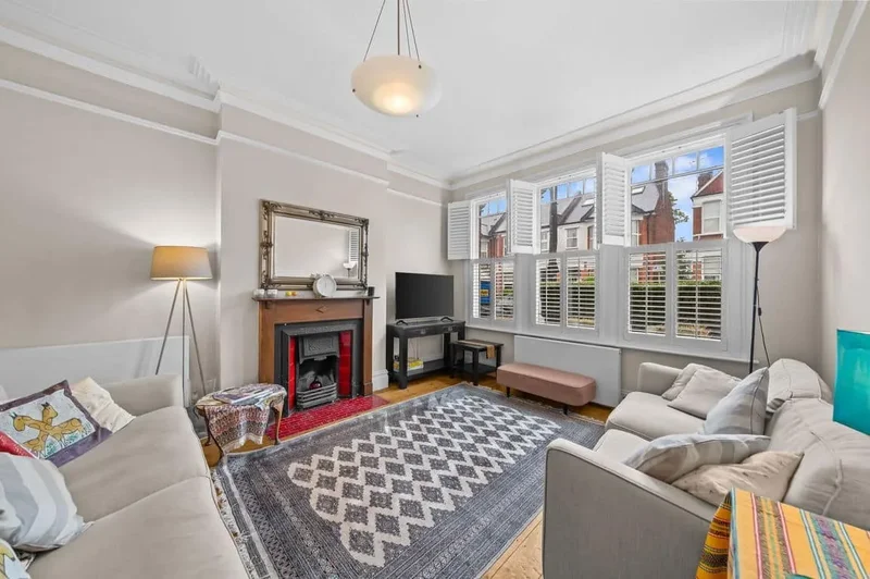 Cedar Road, London, NW2, London, England, United Kingdom. - Photo 4