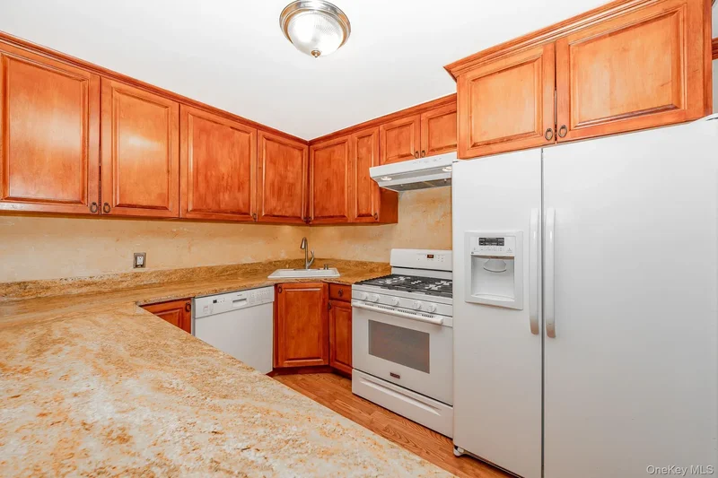 86-09 77th Avenue, Glendale, NY 11385, New York, New York, United States. - Photo 21