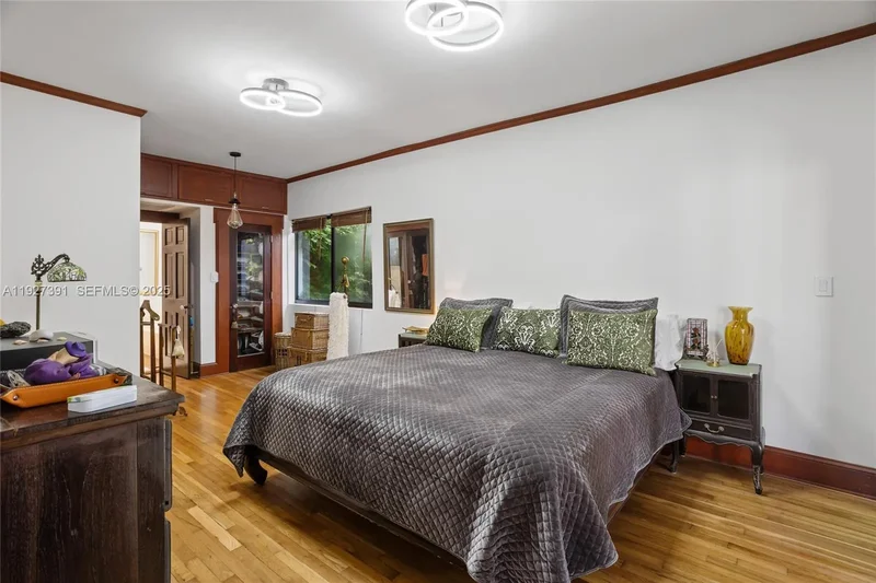 452 SW 21st Rd, Miami, Florida, United States. - Photo 3