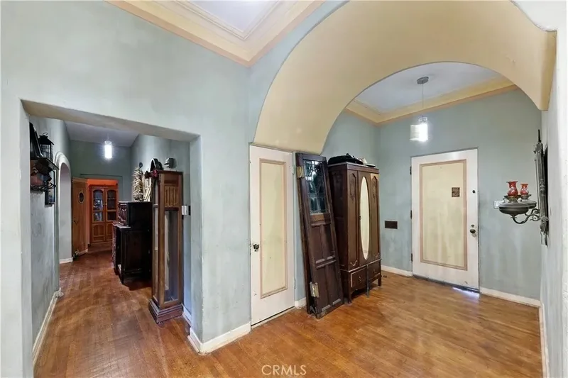 819 S Curson Avenue, Los Angeles, California, United States. - Photo 43