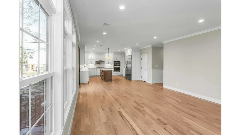 47 Shelter Hill Road, Plainview, New York, United States. - Photo 4