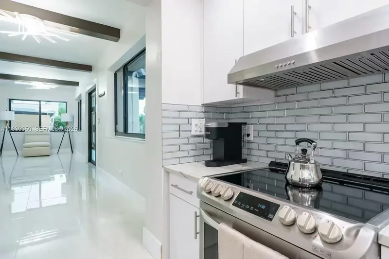 1721 SW 11th Ter, Miami, Florida, United States. - Photo 5