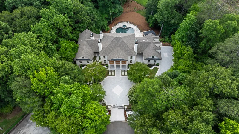 1430 N Harris Ridge, Atlanta, GA 30327, Atlanta, Georgia, United States. - Photo 17