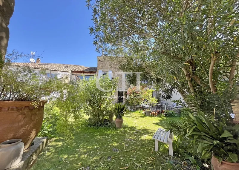 Mondragon, Provence-Alpes-Côte d'Azur, France. - Photo 19