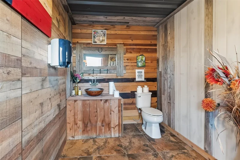 6710 S Mallard Drive, Fulshear, Texas, United States. - Photo 25