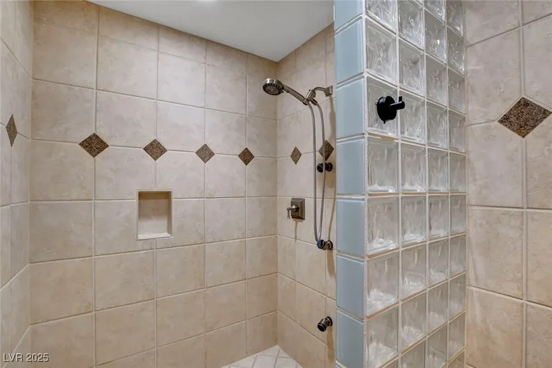 212 Villa Borghese Street, Las Vegas, Nevada, United States. - Photo 38