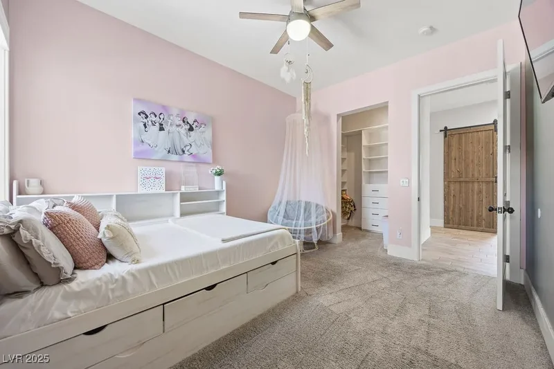 5865 Egan Crest Drive, Las Vegas, Nevada, United States. - Photo 13