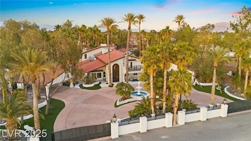2818 E Quail Avenue, Las Vegas, Nevada, United States. - Photo 17