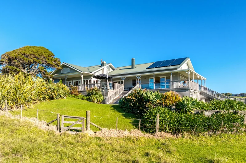 54 Korora Road, Waiheke Island, AUK, Waiheke Island, Auckland, New Zealand. - Photo 8