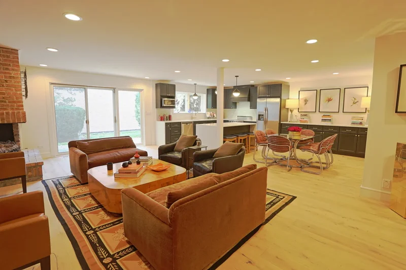 1719 Wildberry Drive #B, Glenview, Illinois, United States. - Photo 12