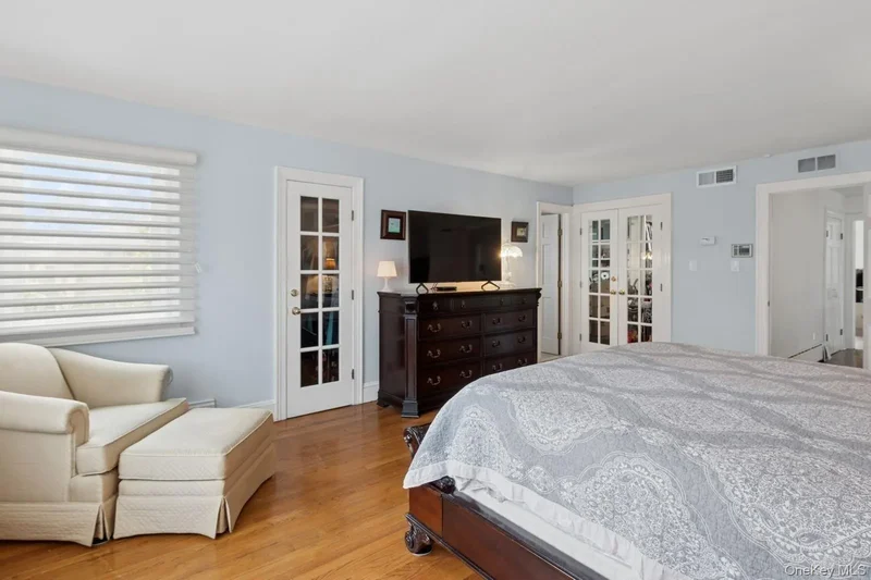 24-56 Little Neck Boulevard, New York, New York, United States. - Photo 22