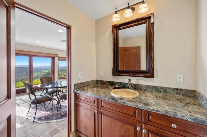 14817 Highland Valley Road, Escondido, CA, 92025, USA, Escondido, California, United States. - Photo 39