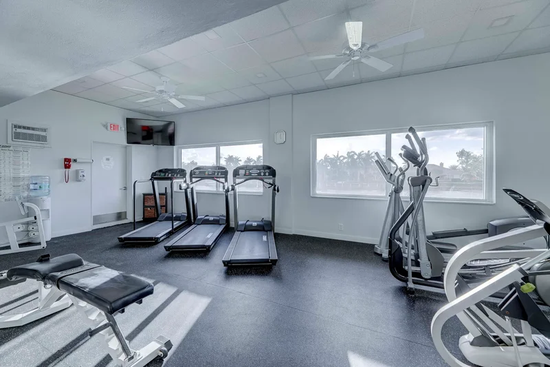 1050 Hillsboro Mile #403W, Hillsboro Beach, Florida, United States. - Photo 3