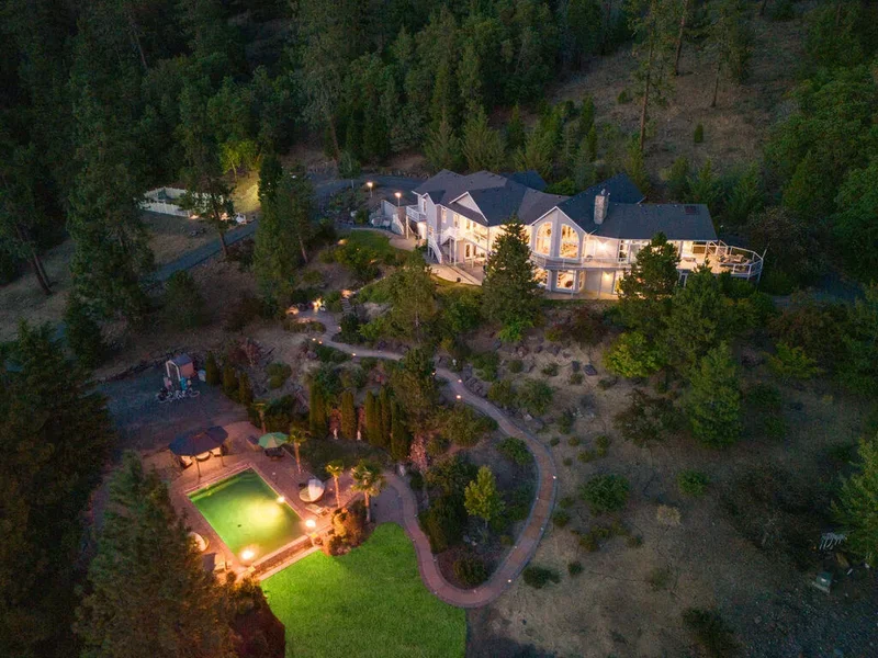 Granite Hills Estate