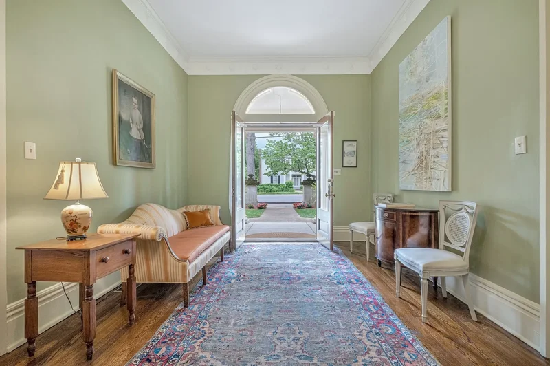 908 W Main St , Franklin, TN 37064, Franklin, Tennessee, United States. - Photo 4