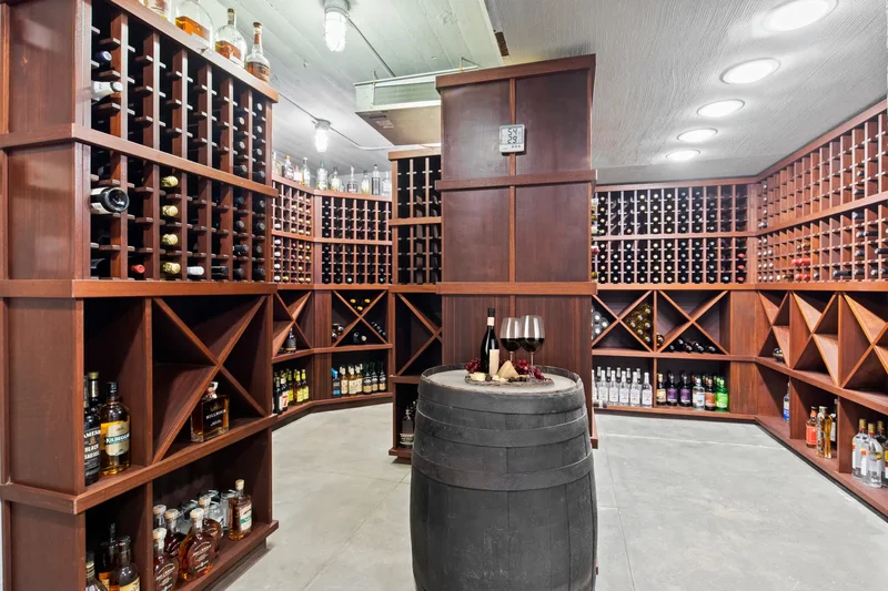 2615 East Avenue , Brighton, NY 14610, Brighton, New York, United States. - Photo 42