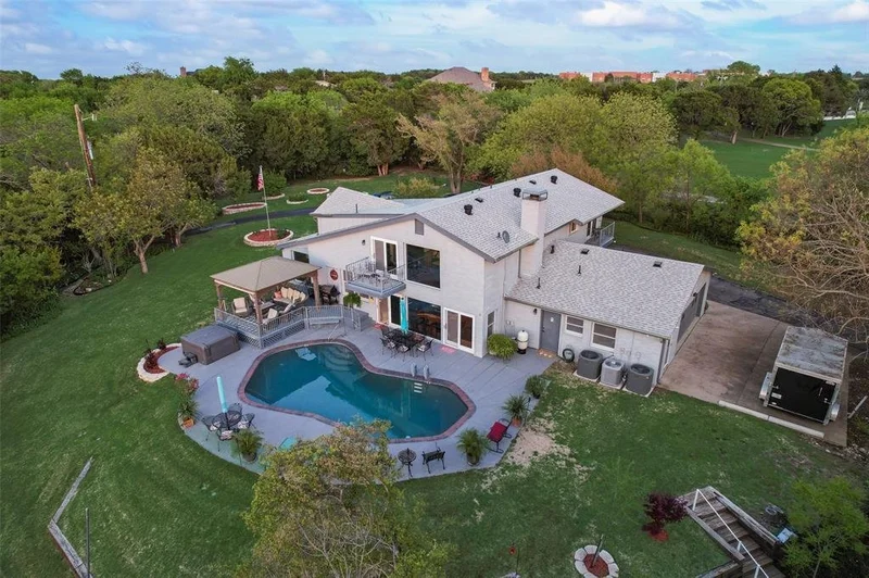 1819 W Belt Line Road, Cedar Hill, TX 75104, Cedar Hill, Texas, United States. - Photo 2