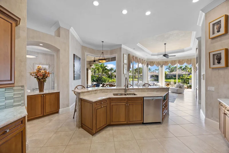 8752 Muirfield Drive, Naples, FL 34109, Naples, Florida, United States. - Photo 27