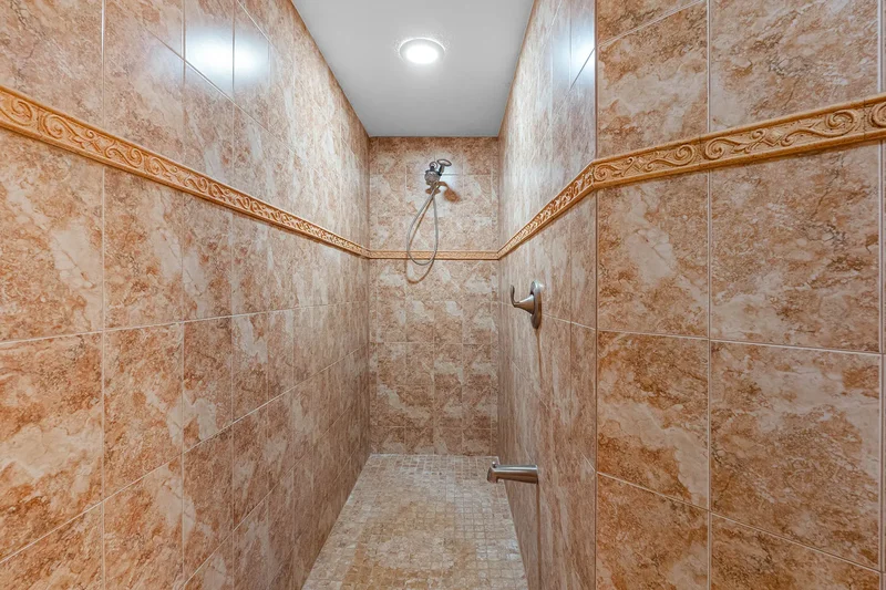 11401 Thonotosassa Road, Thonotosassa, FL 33592, Thonotosassa, Florida, United States. - Photo 30