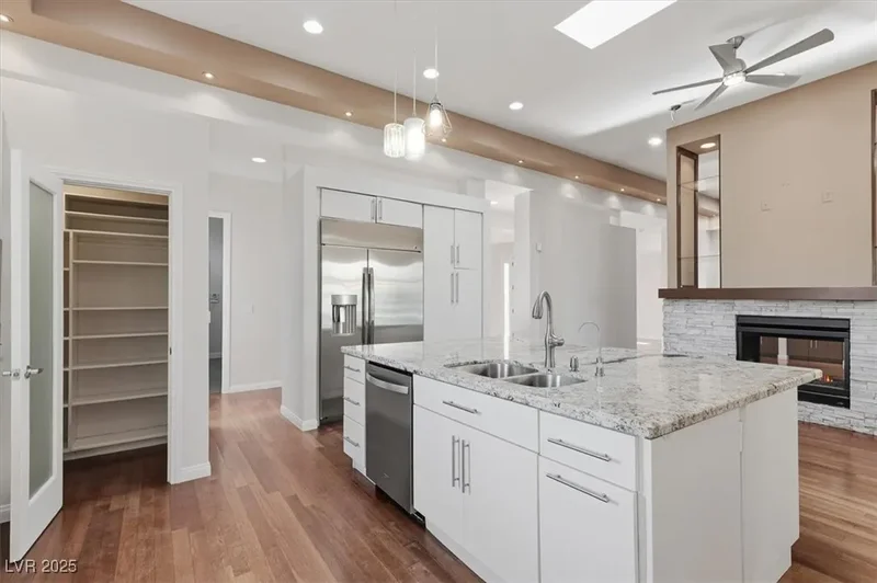 928 Santa Helena Avenue, Henderson, Nevada, United States. - Photo 28