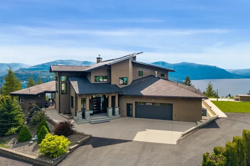 Extraordinary Estate Nestled on Nearly 5 Private Acres