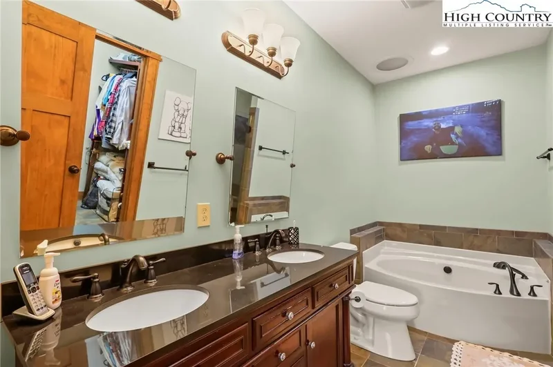 138 S Camp Road 103, Boone, North Carolina, United States. - Photo 22