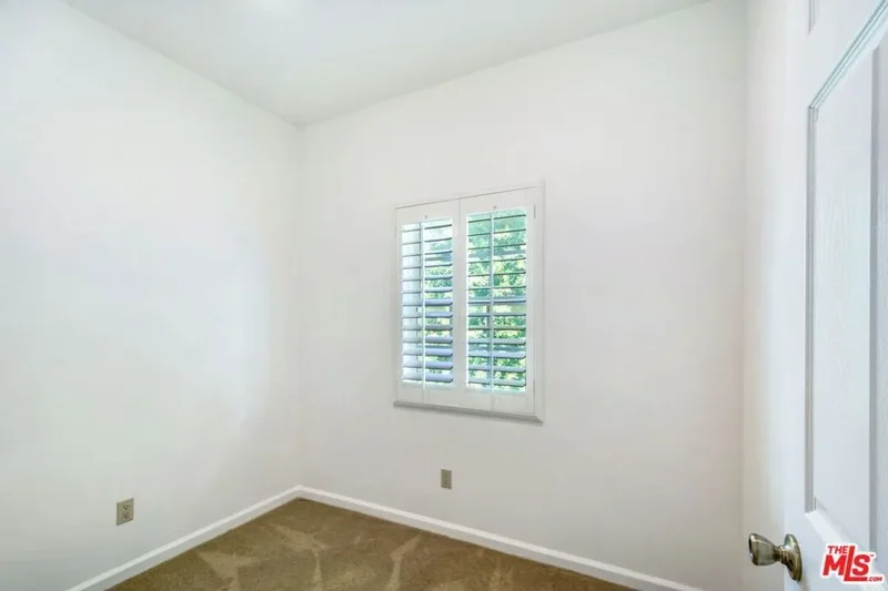 4521 Don Timoteo Drive, Los Angeles, California, United States. - Photo 32