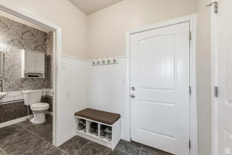 9121 S HIDDEN PEAK DR W, West Jordan, Utah, United States. - Photo 32