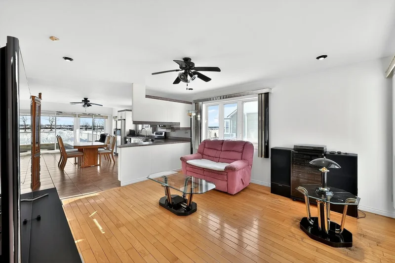 1541 Grande-Côte, Sainte-Geneviève-de-Berthier, QC J0K1A0, Berthierville, Quebec, Canada. - Photo 19