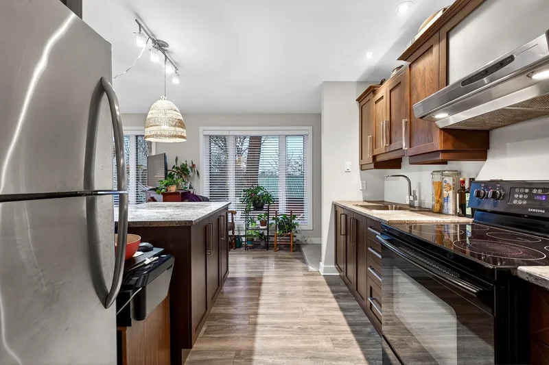 1035 Rue Jacques-Cartier, Gatineau, Quebec, Canada. - Photo 30