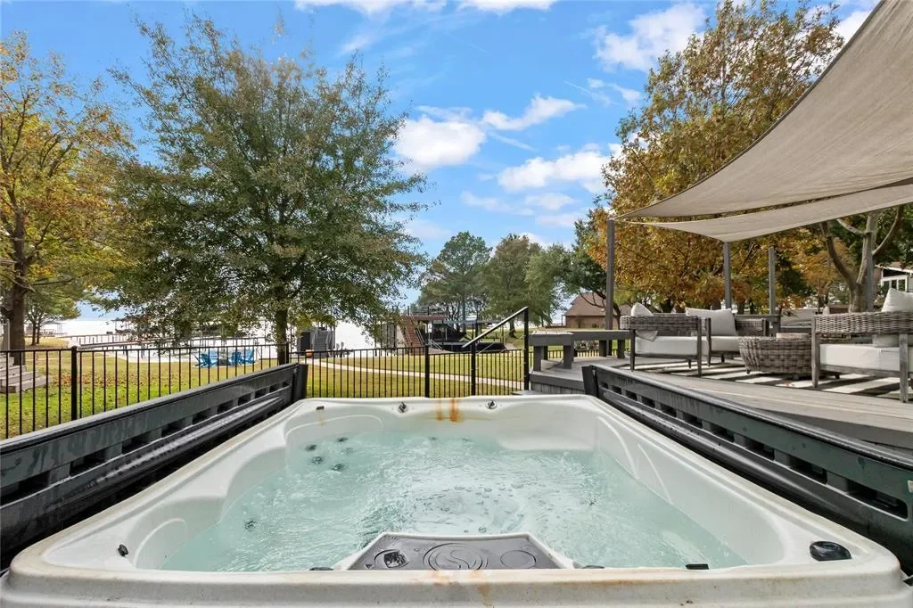 339 Autumn Wood Trail, Gun Barrel City, Texas, United States. - Photo 27