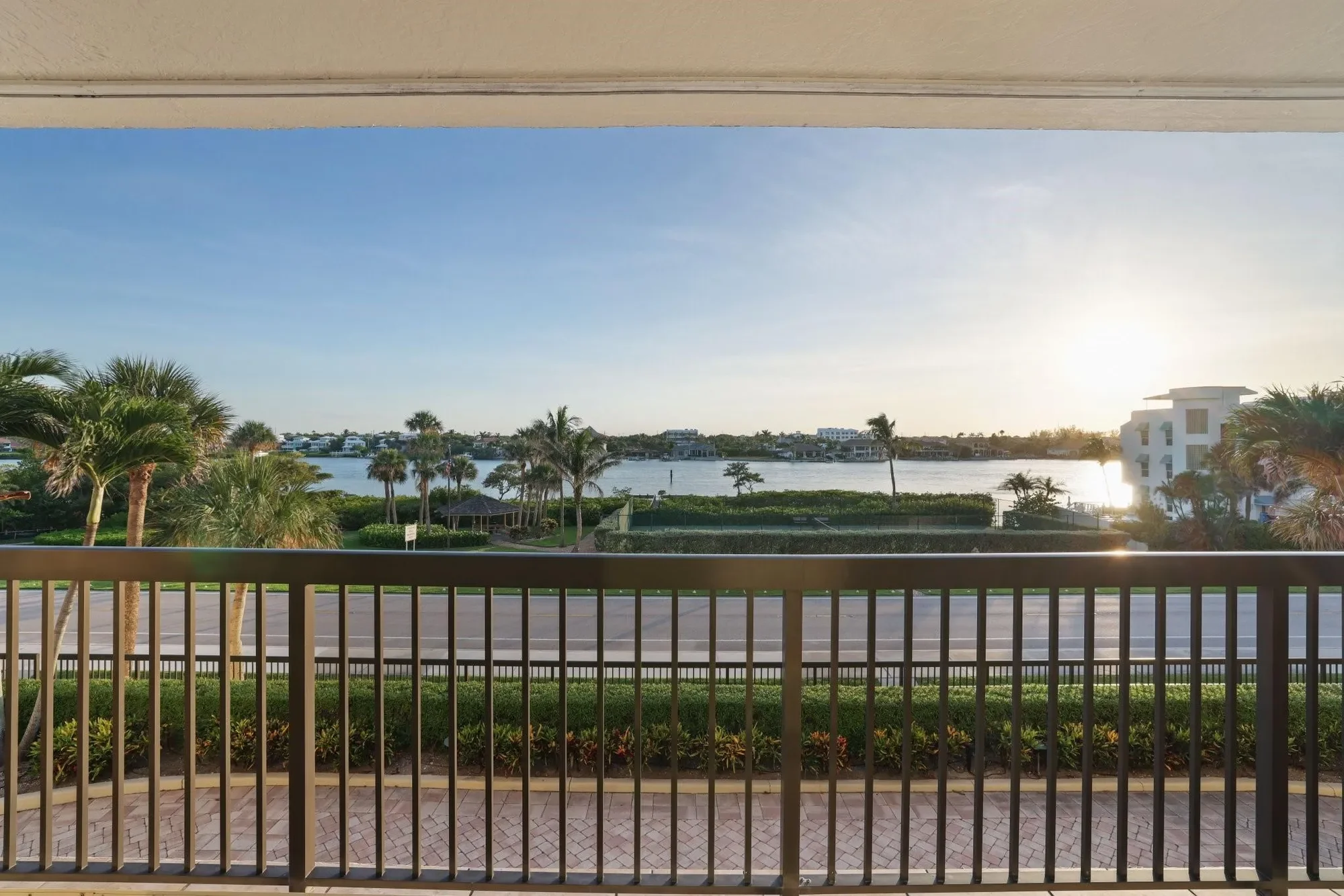 19670 Beach Rd 314, Tequesta, Florida, United States. - Photo 26