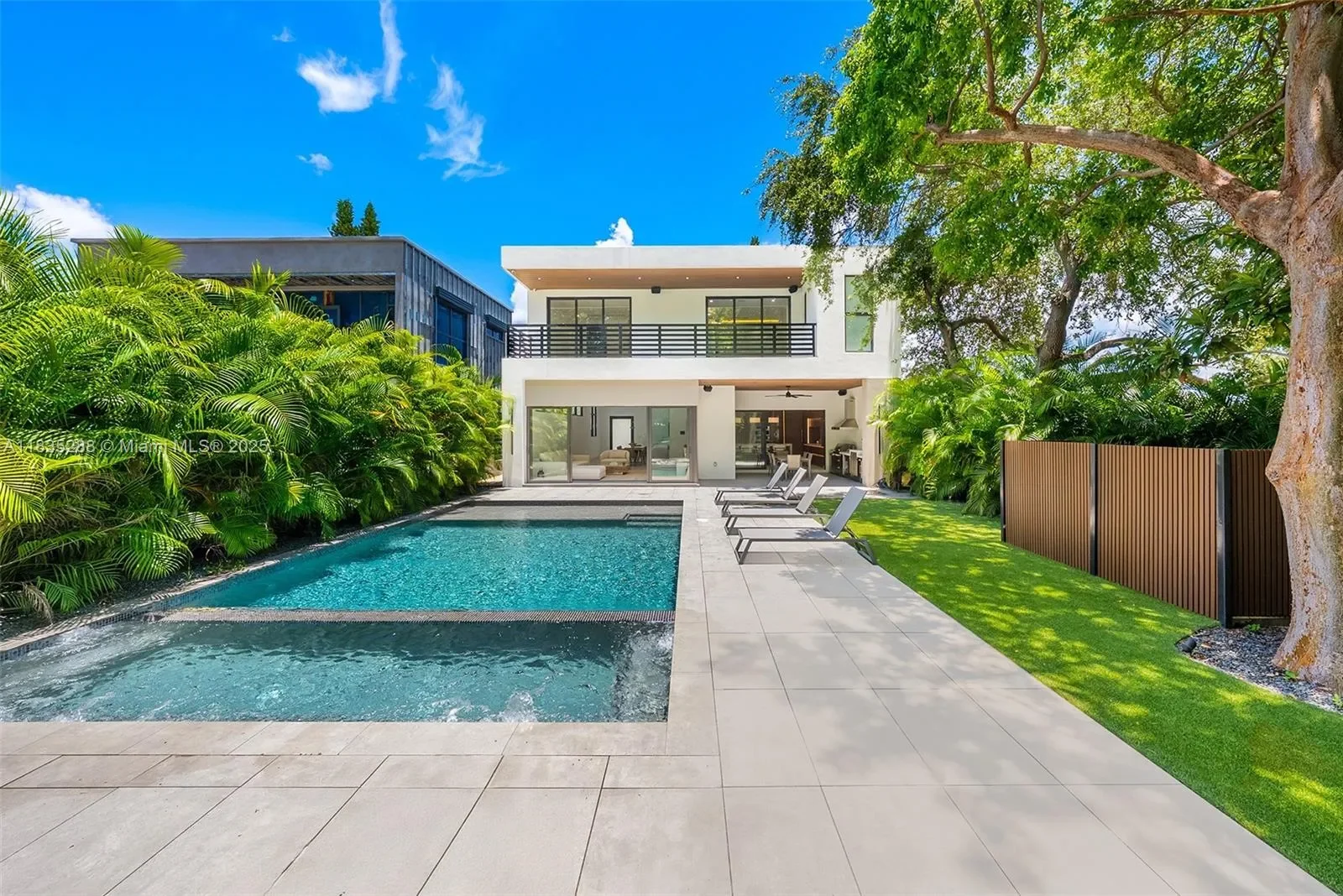 260 NW 47th St, Miami, Florida, United States. - Photo 40